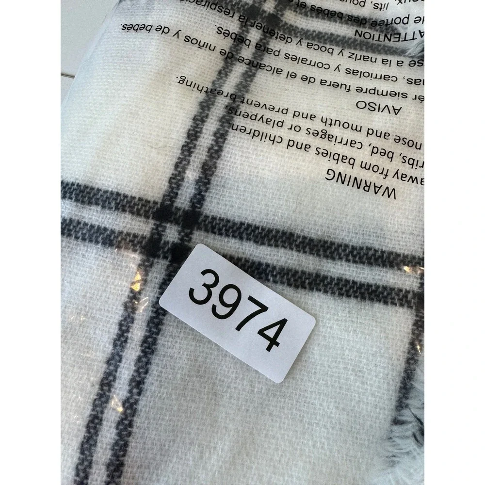Loft Plaid Blanket‎ Scarf Women OS White Fringed Soft Wrap Travel Quiet Luxury